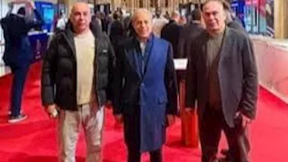 وصول حسام حسن والدرندلي إلى مقر حفل سحب قرعة كأس العالم 2026