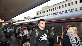 صور.. انطلاق أولى رحلات قطار الشباب بمشاركة 500 شاب وفتاة لزيارة المعالم التاريخية