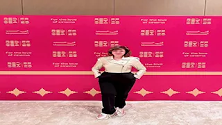 إلهام شاهين تنشر صورا من مهرجان البحر الأحمر: "لمة الأصدقاء أجمل أوقات"