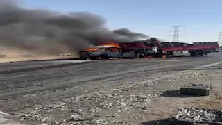 كتلة لهب وجثث متفحمة.. ننشر الصور الأولى لحادث صحراوي المنيا