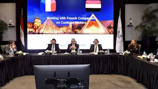مباحثات لتطوير وتعزيز الاستثمارات بين هيئة الاستثمار والجمارك والشركات الفرنسية