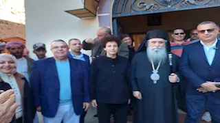 سفراء قبرص واليونان يهنئون مطران دير سانت كاترين بذكرى القديسة كاترينا