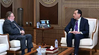 مدبولي يلتقي محافظ البنك المركزي لمتابعة جهود التنسيق المشترك 