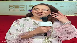 إطلالة جذابة لـ انتصار في خامس أيام مهرجان البحر الأحمر السينمائي