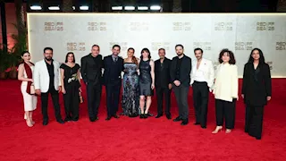 16 صورة لنجوم فيلم القصص على السجادة الحمراء لمهرجان البحر الأحمر السينمائي