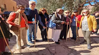 رحلة الروح والثلج.. حجاج سانت كاترين فوق جبل التجلي على خطى النبي موسى