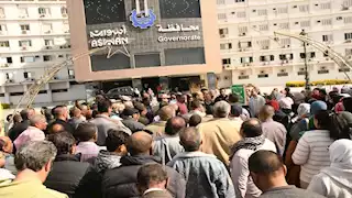 بالصور.. أسوان تجري تجربة إخلاء لمبنى ديوان عام المحافظة تحسبًا للطوارئ