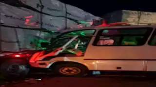 11 مصابًا في تصادم سيارتين بالغربية 