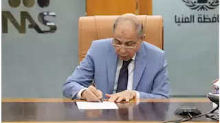 لمدة 15 يوماً.. محافظ المنيا يعلن استمرار تلقى طلبات التقديم لتراخيص سيارات الأجرة