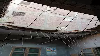 انهيار جزئي لسقف منزل بالإسماعيلية يُصيب طفلة بجروح وكسور