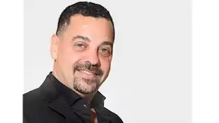 طارق العريان يعلن بدء تصوير فيلم "السلم والثعبان 2"