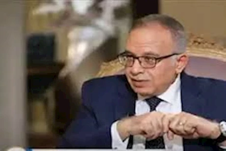 من الفتى الحالم إلى طبيب عالمي.. حكاية النجاح الذي خطّه القدر