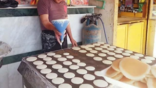 "كنافة وقطايف وجلاش".. أسعار حلوى رمضان هذا العام