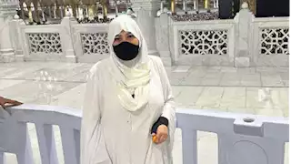 بالفيديو- نهال عنبر تكشف عن رحلتها لأداء مناسك العمرة