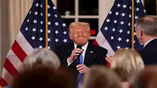 ترامب يُحذر إيران: إذا أبرمنا الصفقة النووية فلن تقصفهم إسرائيل 