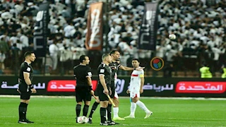 قرار عاجل لرابطة الأندية حول الحكام الأجانب لمباريات الدوري الجديد