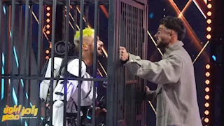 "حاول تكسير القفص".. رد فعل نبيل دونجا بعد مقلب رامز جلال