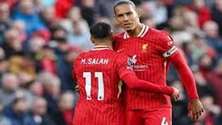 "يتحمل المسؤولية".. فيرجيل فان دايك يتحدث عن دور محمد صلاح داخل ليفربول 