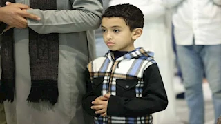 الإفتاء توضح حكم تقديم الأطفال للإمامة في الصلاة تشجيعًا لهم