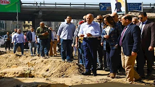 10 صور حديثة من تطوير سوق العتبة بالموسكي.. شبكات مرافق وطاولات للباعة الجائلين 