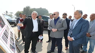 محافظ بني سويف يفتتح مشروعات لخدمة المواطنين في قطاعي التعليم والطرق -صور