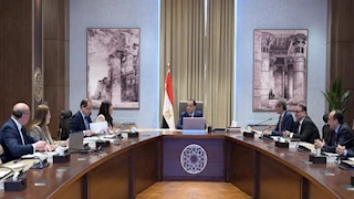 "مدبولي" يتابع فض التشابكات المالية بين هيئة البريد وبنك الاستثمار القومي