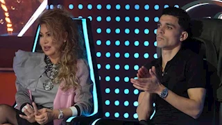 "جزمة معفنة".. رامز جلال يسخر من ملابس أشرف بن شرقي