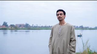 أحمد غزي يعيد مشهد محمود المليجي وأحمد زكي الشهير "وعايزني أكسبها" بمسلسل "قهوة المحطة"