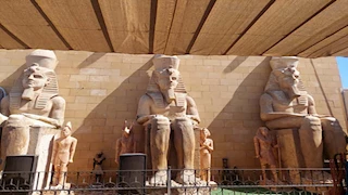 رمسيس وأخناتون وأنوبيس.. نموذج فرعوني لمعبد أبو سمبل فى دهب يبهر السائحين -صور 