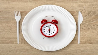 صحتك في رمضان.. علامات تكشف بطء التمثيل الغذائي بجسمك