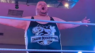 مات على الحلبة.. تفاصيل وفاة المصارع الأمريكي فينس ستيل