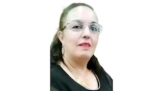 محافظ المنيا يهنئ سناء فؤاد لفوزها بلقب الأم المثالية: نموذج مشرف للمرأة المصرية