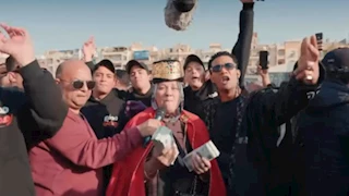 "أنا محتاجة أكسب".. محمد رمضان يساعد سيدة على الفوز بمبلغ 100 ألف جنيه