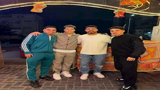 محمد ربيعة ينشر صورة مع نجوم الأهلي في خيمة رمضانية