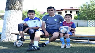 "من 100 ألف لـ 40 مليون يورو".. مسيرة عبد القادر خوسانوف وعلاقة والده بكرة القدم