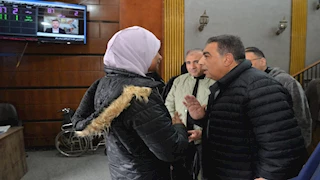 محافظ الدقهلية يتفقد منظومة تلقى شكاوى المواطنين والشبكة الوطنية للطوارئ -صور