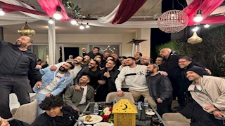 بالصور| نجوم الموسيقى والغناء يجتمعون بمنزل مدين في رمضان