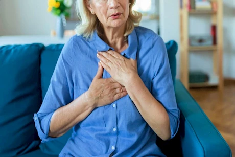 كيف تؤثر فترة انقطاع الدورة الشهرية على صحة القلب؟