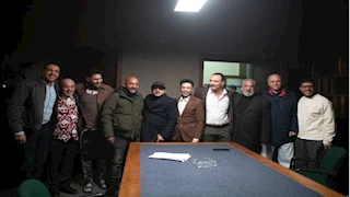 بالصور| محمد هنيدي وفريق "شهادة معاملة أطفال" يزورون موقع تصوير "قهوة المحطة"