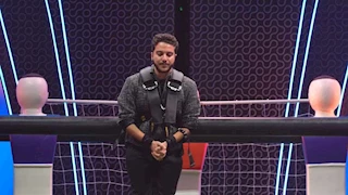 نور النبوي: "لو حد سألني عن أبويا مش هضايق"