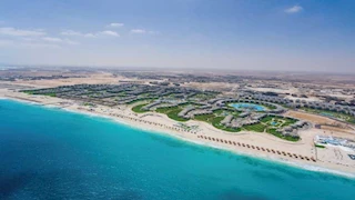 رئيس جهاز الساحل الشمالي يتفقد أعمال مشروع "ألماظة باي" السياحية