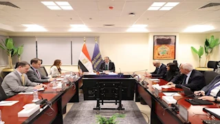 وزير الاتصالات يبحث مع سفيرة أمريكا جذب المزيد من الاستثمارات