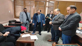 بالصور.. تسليم عقود عمل جديدة لشباب بمحافظة القاهرة -تفاصيل