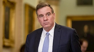 بعد حادثة "سيجنال".. عضو بمجلس الشيوخ الأمريكي يدعو وزير الدفاع ومستشار الأمن القومي للاستقالة