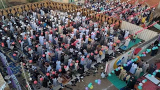 تنبيه مهم من دار الإفتاء بخصوص صلاة العيد وصلاة الرجال بجوار النساء