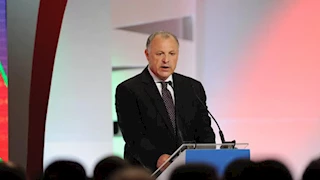 "بعد طلب اللاعب".. هاني أبو ريدة يدعم محمد عبد المنعم ويسهل له الإجراءات