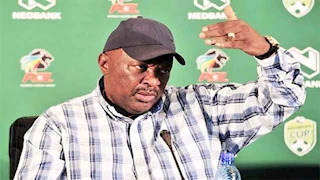 "ترك زفافه لإنقاذ فريقه وواجه العنصرية"..  قصة أسطورة جنوب أفريقيا جومو سونو