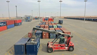 وزارة النقل تدعو للاستثمار في الموانئ الجافة والمناطق اللوجستية