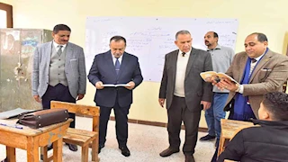 بالصور.. محافظ أسيوط يتفقد مجمع مدارس قرية كوم أبو شيل بمركز أبنوب 