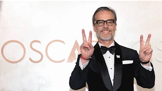 بالصور.. ممثل شهير يدعم فلسطين بحفل الأوسكار 2025 بشعار"فلسطين حرة"